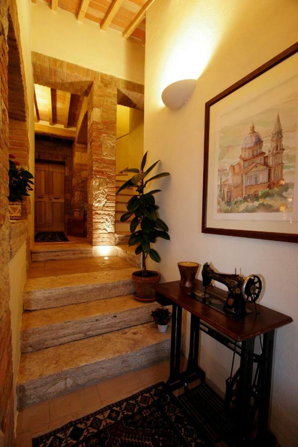 La Locanda Del Vino Nobile B&B Montepulciano Bagian luar foto